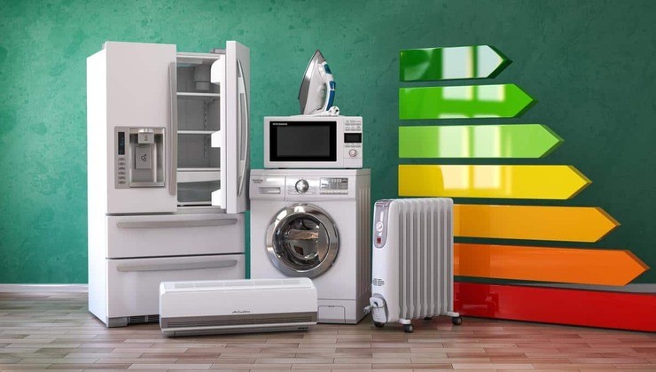 Qual è l'elettrodomestico che consuma più luce Quel appareil consomme le plus de lumière