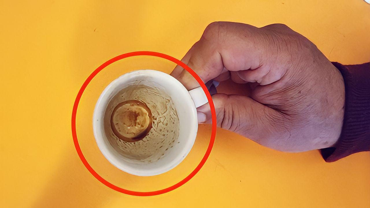 Taches de café