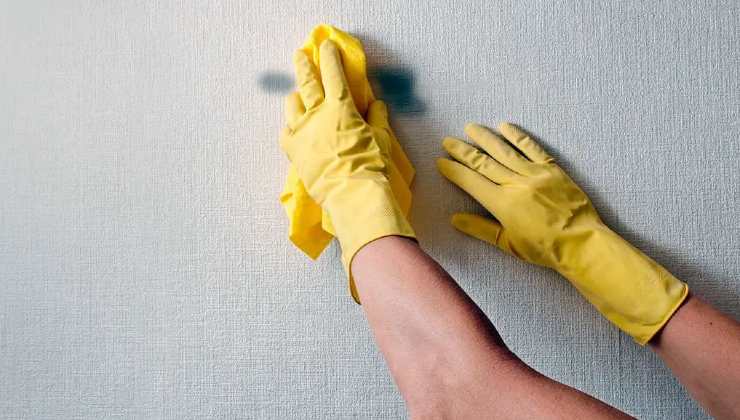 Muri di casa ingialliti: pulizia Murs jaunis de la maison : nettoyage