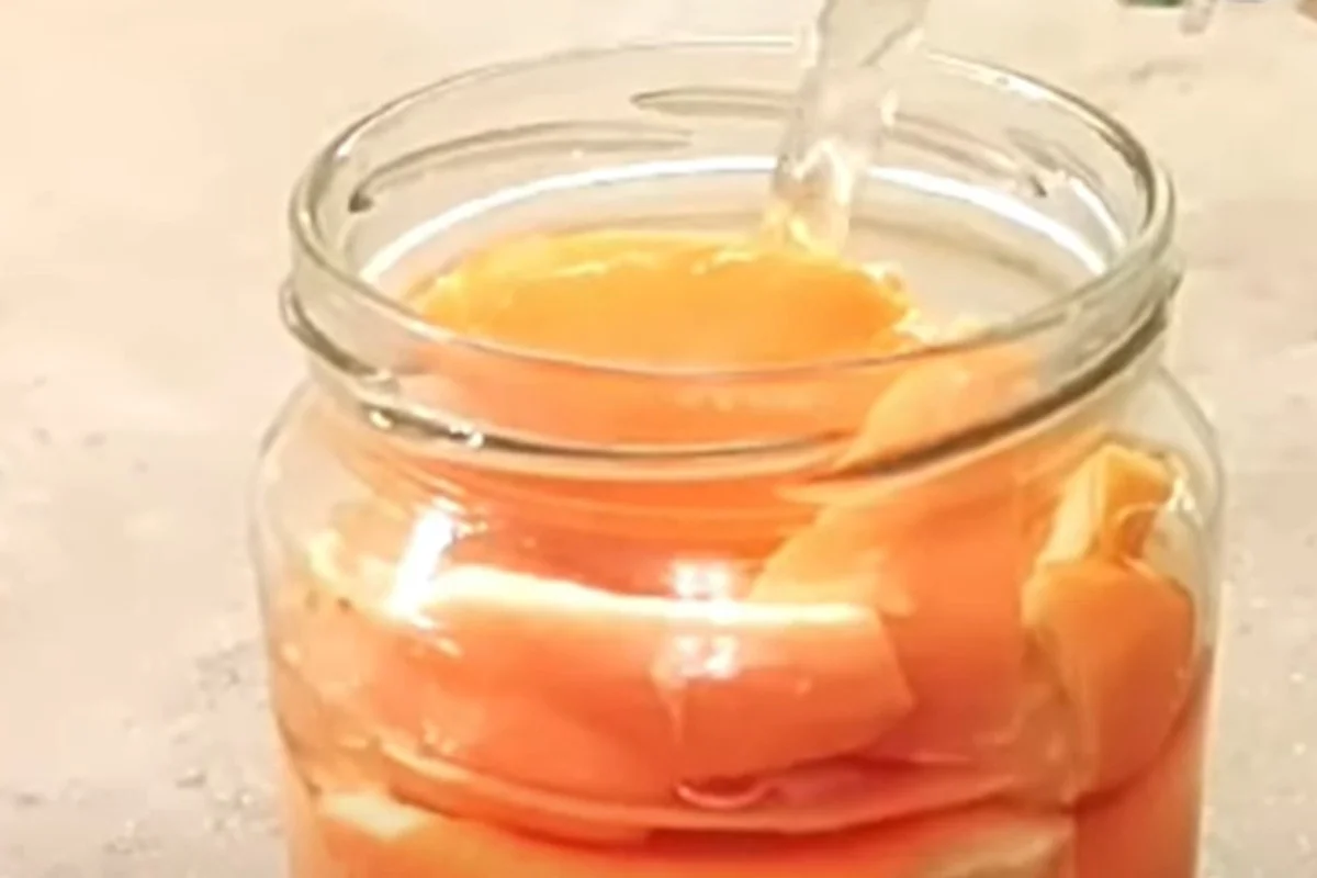 Écorces d’orange : ne les jetez plus jamais, mettez-les dans un bocal et ajoutez du vinaigre